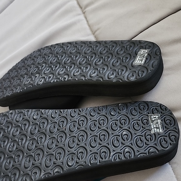 Slides - Picture 5 of 5